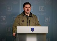 Ποντολιάκ: «Περίεργες» οι κινήσεις της Δύσης να ωθήσουν το Κίεβο σε διαπραγμάτευση με τη Μόσχα
