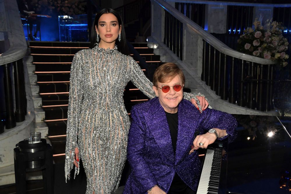 Ο Elton John αποχαιρέτησε το τραγούδι για να αφοσιωθεί στην οικογένεια του [vid]