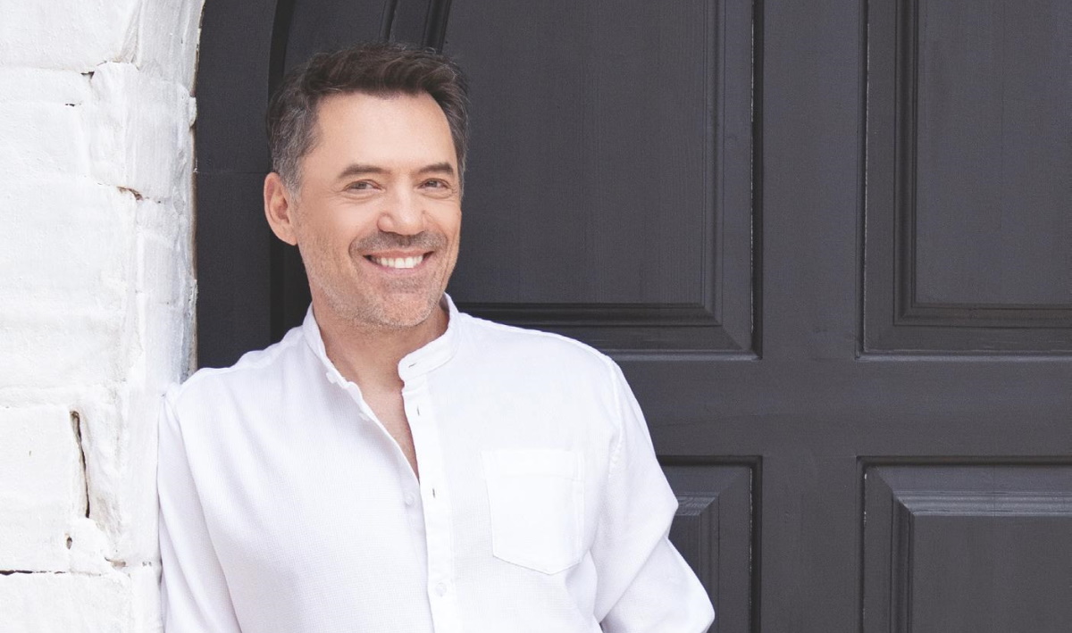Θάνος Καλλίρης: «Το τελευταίο βράδυ της ζωής μου ελπίζω να έχω όρεξη για σεξ»