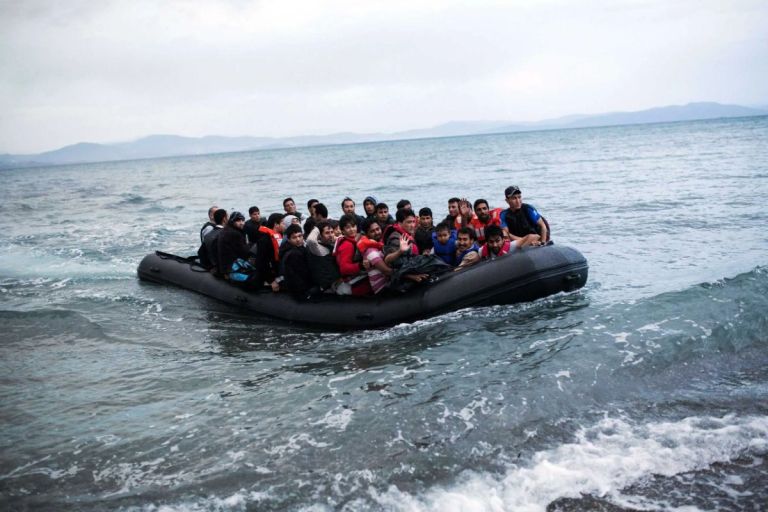 Kos: Dramatic pursuit of a human trafficker – Greek Coast Guard shot to stop him [vid]