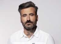 Μαυρίδης για Κολέτσα: “Πιο πολλά παντελόνια φοράει κι απ’ τους άντρες”