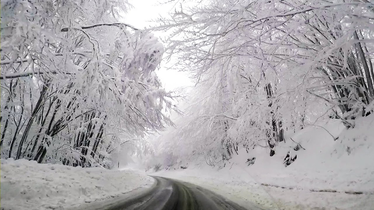 Northern Greece get the first snow of the year in the mountainous