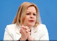 Τουρκία: Επίσκεψη της Γερμανίδας υπουργού Εσωτερικών την επομένη των τουρκικών επιδρομών στη Συρία