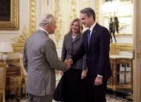 Daily Mail: Η ανακαίνιση στο Τατόι θέμα στη συνάντηση Καρόλου – Μητσοτάκη