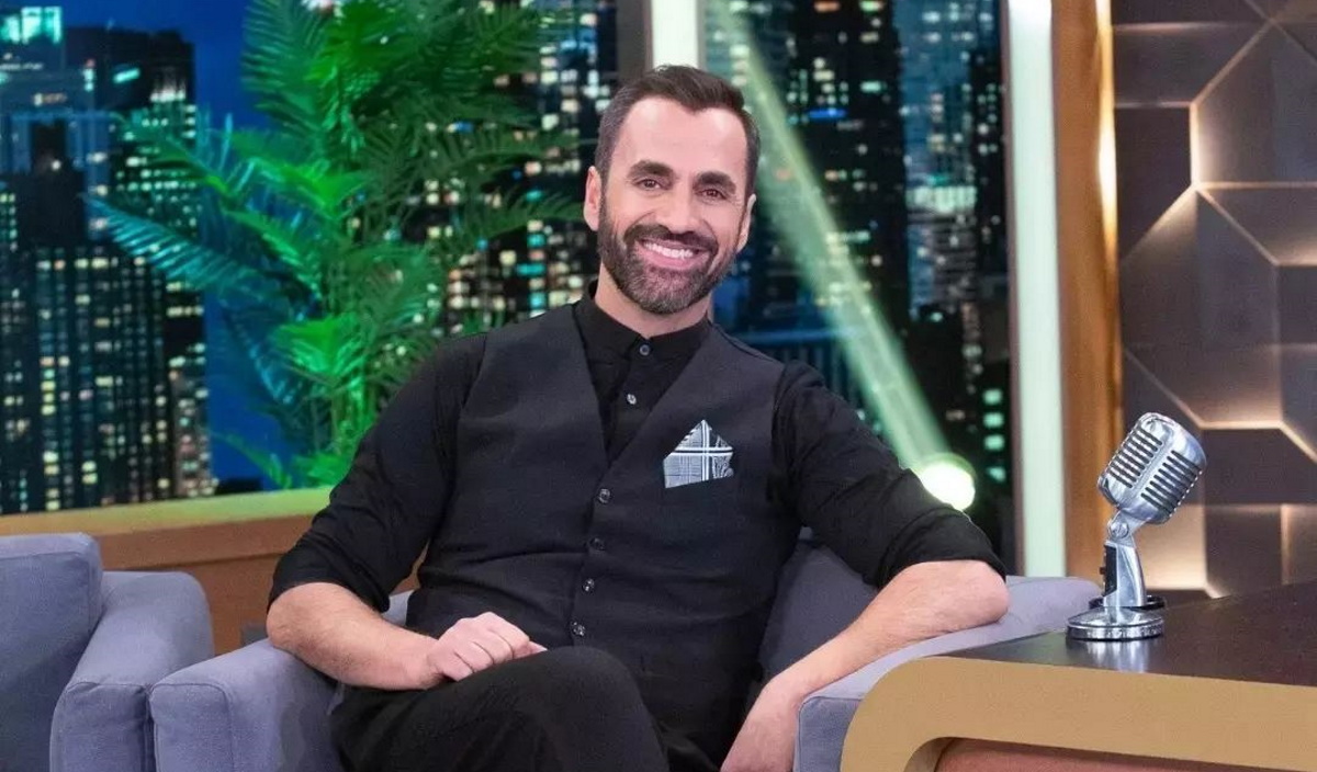 Πρόδρομος Τοσουνίδης: «Ο πατέρας μου έχει πάθει εγκεφαλικό, και δεν μου απαντάει»