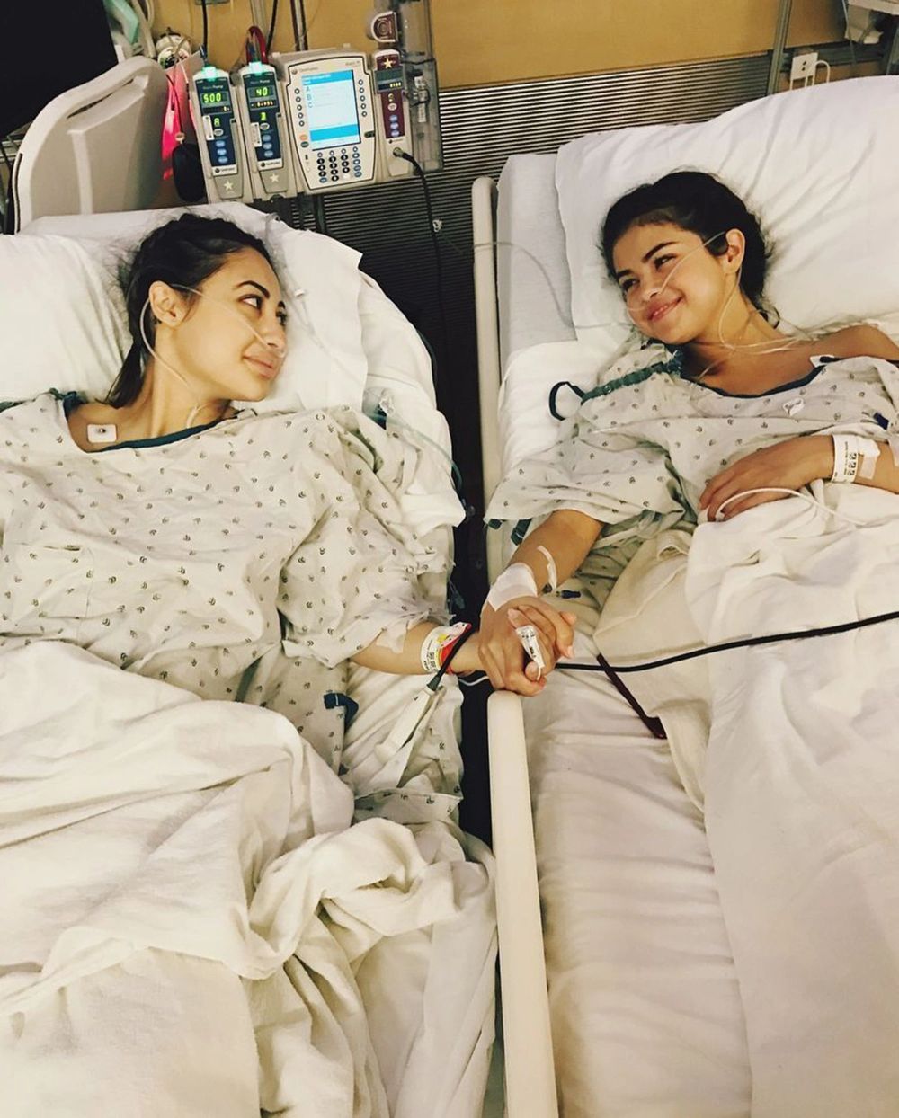 Selena Gomez: Ούτε καλημέρα με την φίλη που της έδωσε το νεφρό της – Το μυστήριο unfollow της Raisa