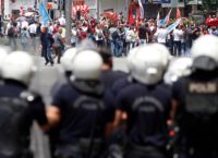 DW: Πολλές συλλήψεις γυναικών σε συγκέντρωση στην Άγκυρα DW: Πολλές συλλήψεις γυναικών σε συγκέντρωση στην Άγκυρα