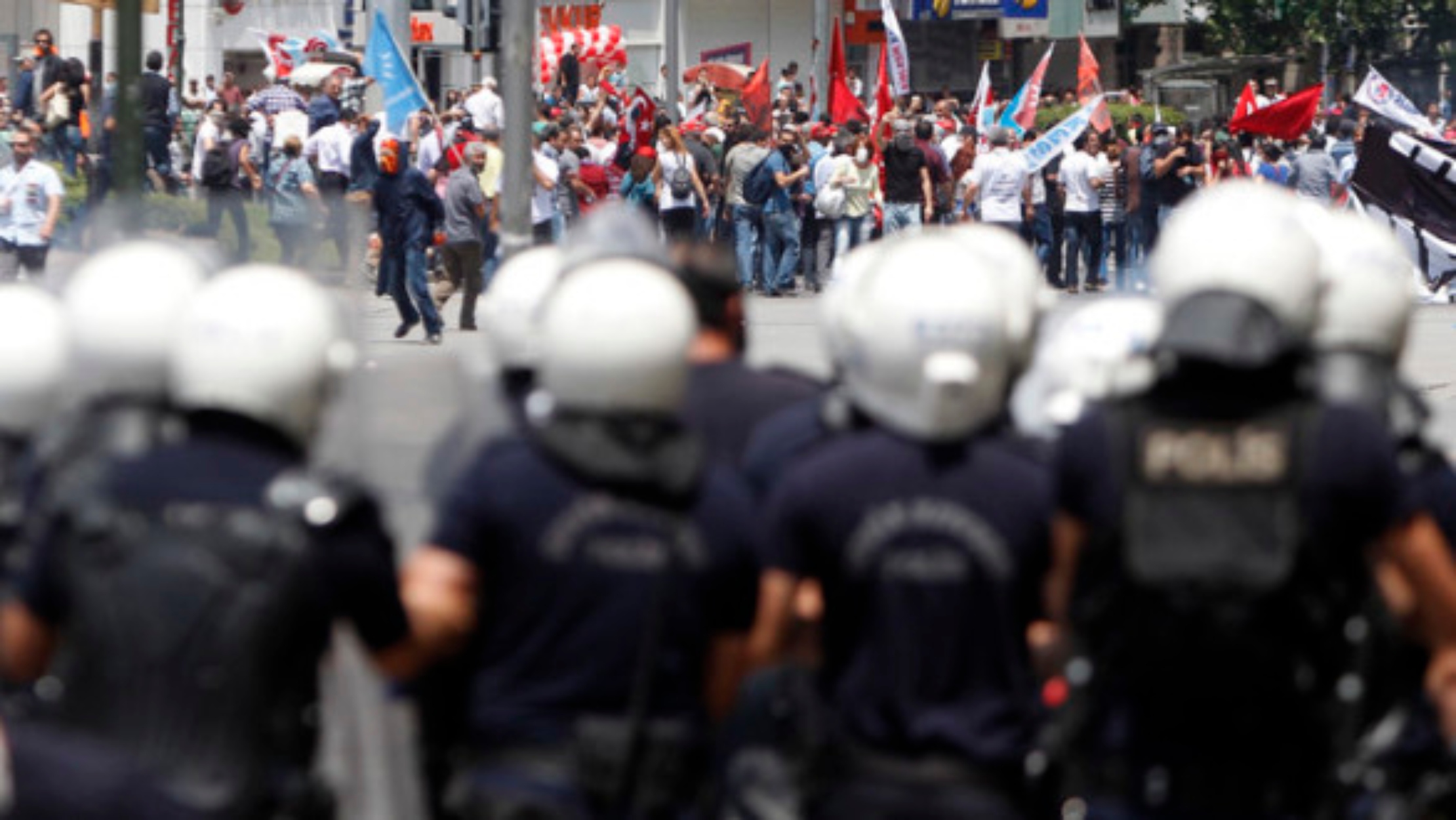 DW: Πολλές συλλήψεις γυναικών σε συγκέντρωση στην Άγκυρα
