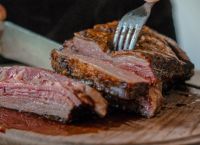 Greeks among the biggest meat consumers in Europe Greeks among the biggest meat consumers in Europe