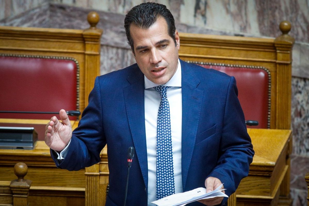 Πλεύρης: Ανακοίνωσε ότι ενισχύει τις διαγνωστικές εξετάσεις με επιπλέον 15 εκατ. ευρώ