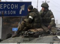 Zeit: Η Ρωσία ενισχύει τα στρατεύματά της στην ανατολική Ουκρανία