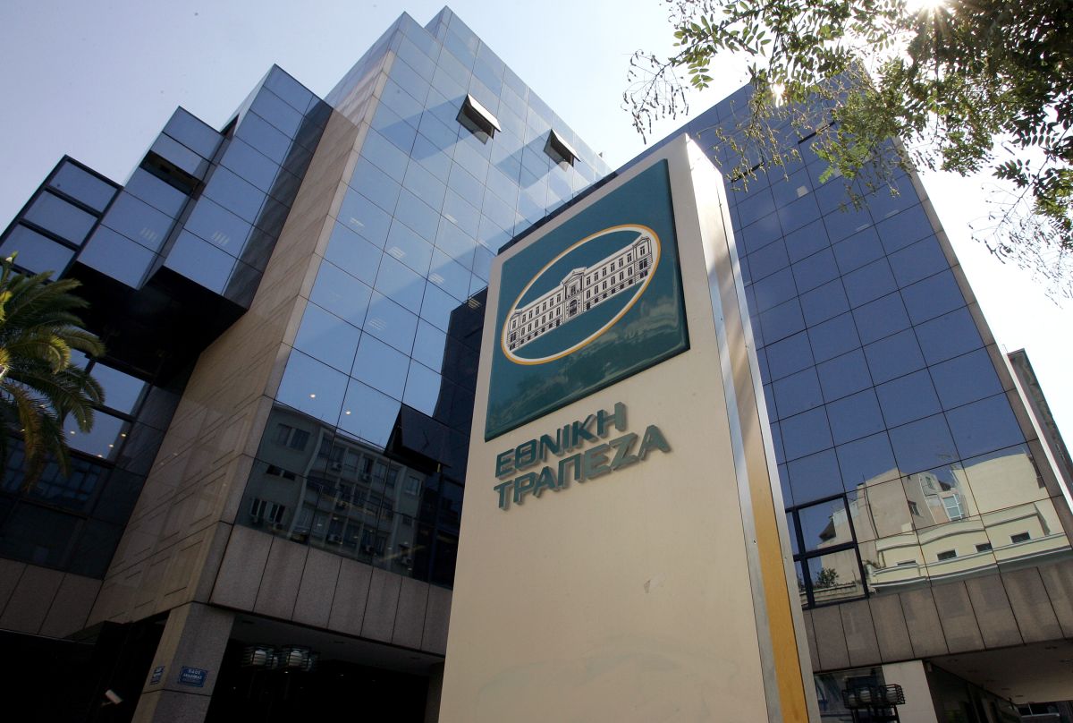 Banks told to slash charges
