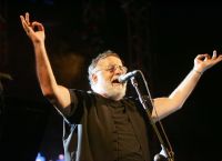 Θάνος Μικρούτσικος: Τρία κομβικά σημεία του έργου και της διαδρομής του Θάνος Μικρούτσικος: Τρία κομβικά σημεία του έργου και της διαδρομής του