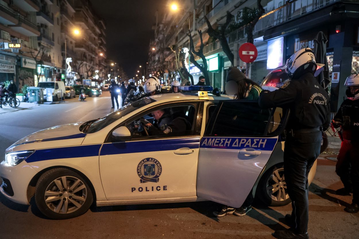 Πυροβολισμός 16χρονου Ρομά: Έως τη Δευτέρα η απόφαση για τον αστυνομικό