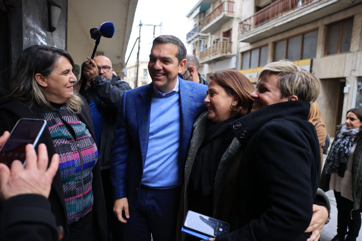 Τσίπρας από Καστοριά: Μυρίζει πολιτική αλλαγή