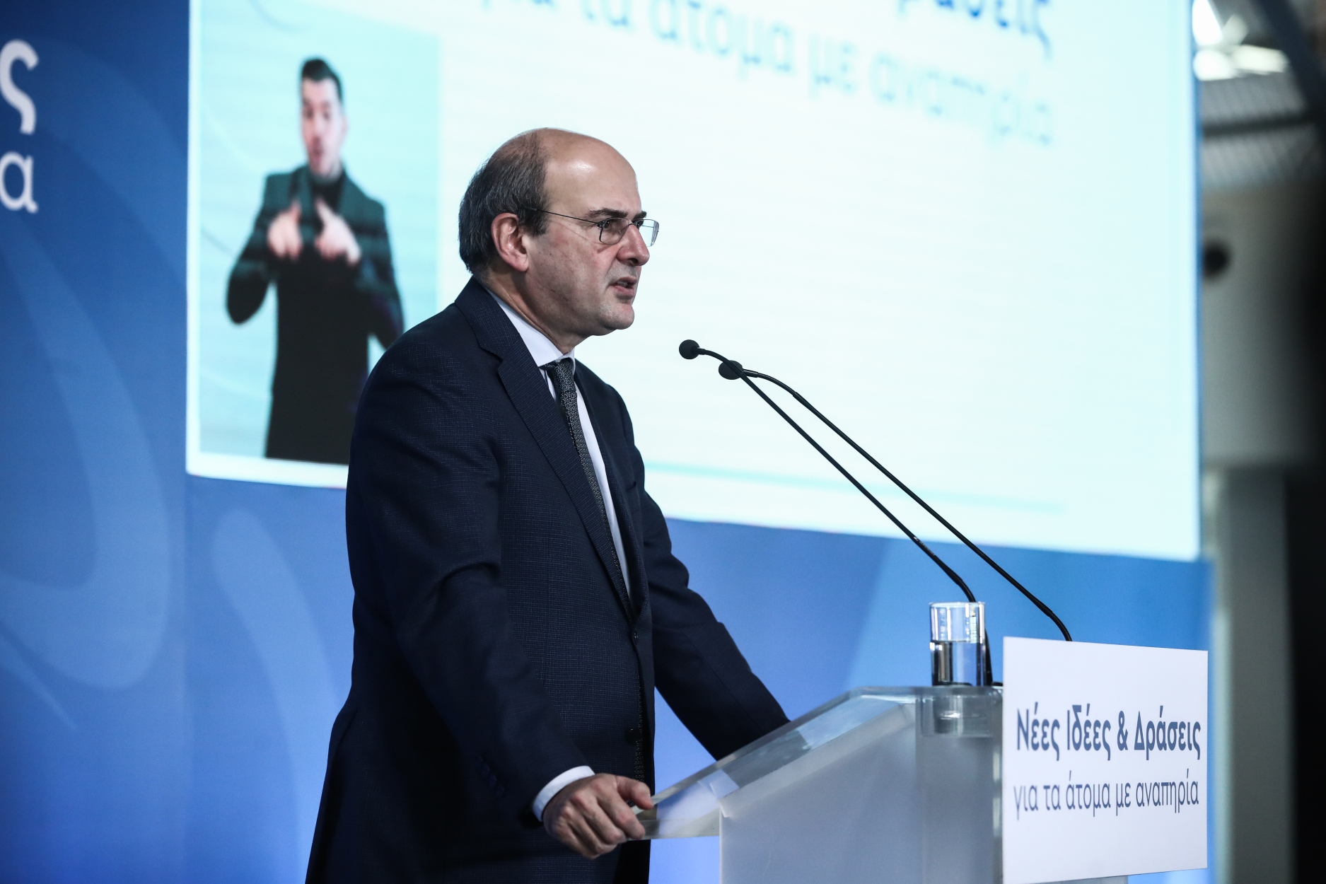 Χατζηδάκης: Με επιδότηση απασχόλησης 68.000 νέες θέσεις εργασίας