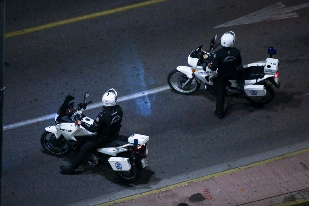 600 ευρώ σε ενστόλους: Κατατέθηκε η τροπολογία για 600 ευρώ σε αστυνομικούς και λιμενικούς