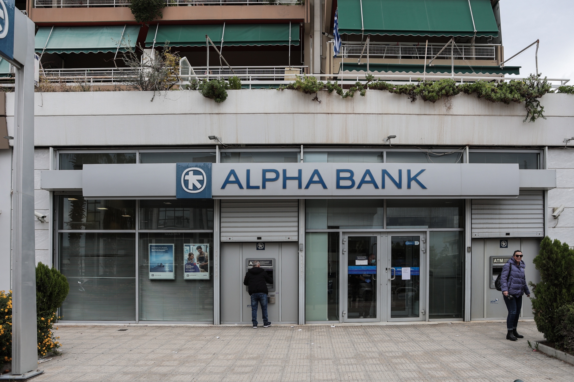 Ο συνταγματάρχης με τη χειροβομβίδα είχε εκδιωχθεί εδώ και μήνες από τον Στρατό
