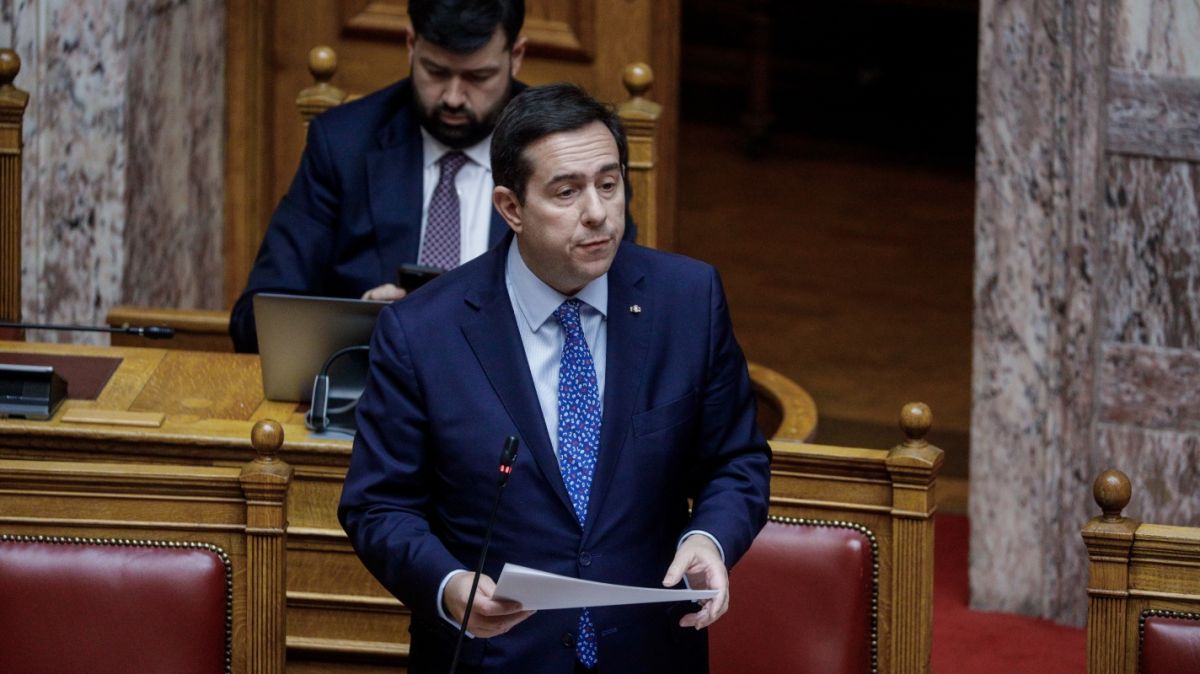 Μηταράκης: Συνταγματικό δικαίωμα της Ελλάδας να προστατεύει τα σύνορά της