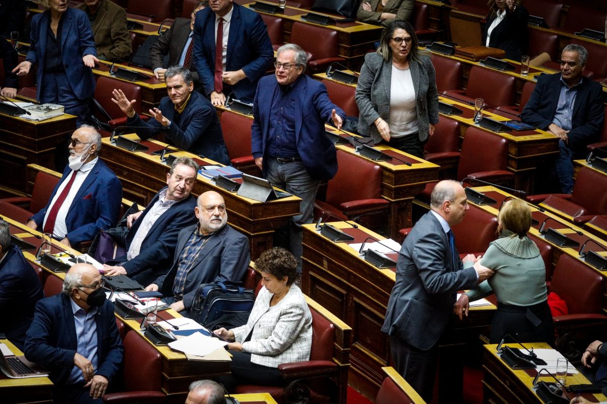 Τι πυροδότησε την έκρηξη της Φωτεινής Πιπιλή στη Βουλή