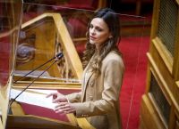 Αχτσιόγλου: “Η δημοκρατία θα νικήσει είτε αρέσει είτε δεν αρέσει στον κ. Μητσοτάκη” Αχτσιόγλου: “Η δημοκρατία θα νικήσει είτε αρέσει είτε δεν αρέσει στον κ. Μητσοτάκη”