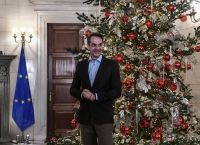 Κυριάκος Μητσοτάκης: Ευχήθηκε για τα Χριστούγεννα με προτάσεις για βιβλία