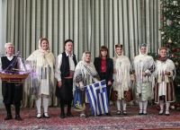 Χριστούγεννα 2022: Παραδοσιακά Κάλαντα Χριστουγέννων από ολόκληρη την Ελλάδα άκουσε η ΠτΔ
