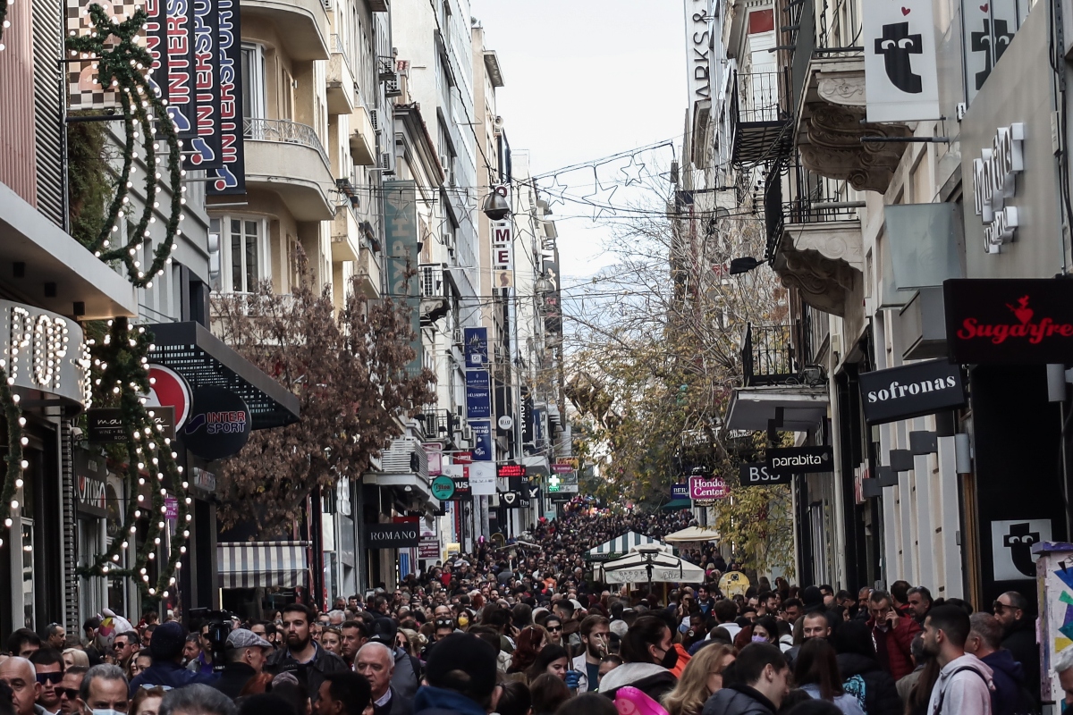 Εορταστικό ωράριο: Πώς ανοίγουν σούπερ μάρκετ και καταστήματα