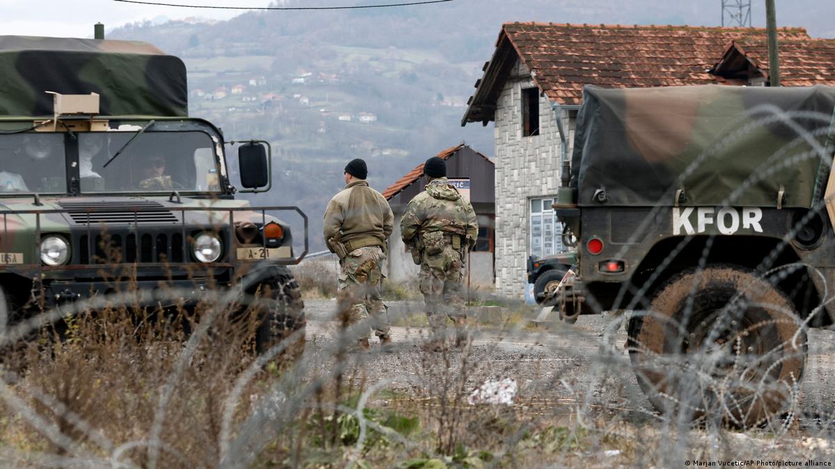 Κόσοβο: Σερβικά οδοφράγματα στη Μιτρόβιτσα [Vid]
