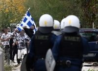 Σοβαρά επεισόδια στο Μενίδι: Ρομά πυροβόλησαν στο πρόσωπο τον διοικητή της ΟΠΚΕ
