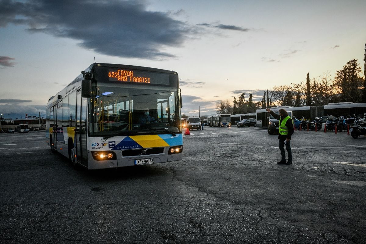 Χωρίς λεωφορεία από τις 11πμ ως τις 5μμ η Αθήνα λόγω συνέλευσης εργαζομένων ΟΑΣΑ