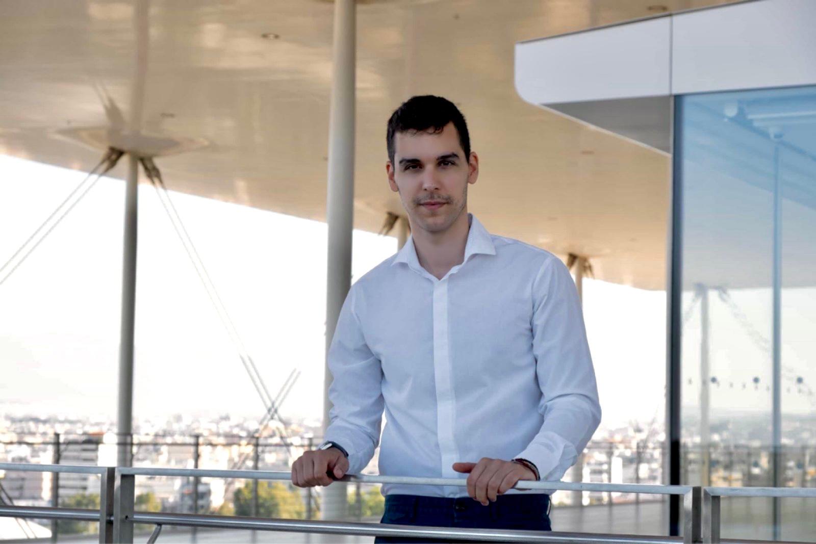 Ο Παναγιώτης Κυριακόπουλος τιμήθηκε με το Βραβείο Αριστείας στην Έρευνα – Adam Smith Business School