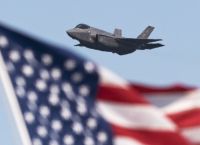 «Πράσινο φως» από τον Μενέντεζ για τα F-35 στην Ελλάδα «Πράσινο φως» από τον Μενέντεζ για τα F-35 στην Ελλάδα