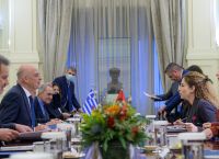 Συνάντηση Δένδια με την ΥΠΕΞ της Αλβανίας: Επί τάπητος η οριοθέτηση της ΑΟΖ