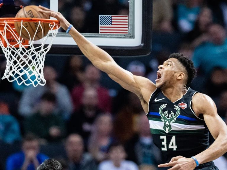 MVP: Τρομερός Γιάννης Αντετοκούνμπο (και) κόντρα στους Πέλικανς