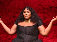 Η Lizzo στέφθηκε η βασίλισσα του TikTok για το 2022