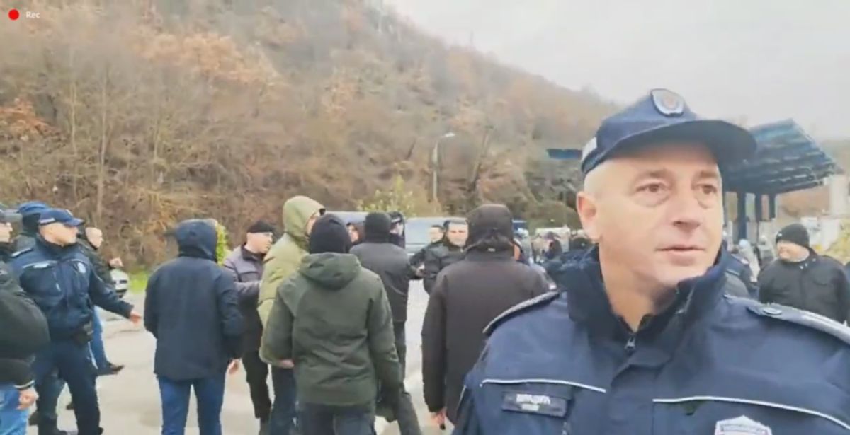 Χιλιάδες Σέρβοι του Κοσόβου στους δρόμους – Ζητούν απόσυρση των αστυνομικών δυνάμεων