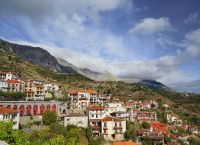 Καταγράφεται μικρή αύξηση των ζητούμενων τιμών πώλησης χειμερινών εξοχικών κατοικιών