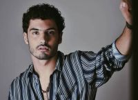 Δημήτρης Τσίκλης: «Είναι αστείο να συζητάμε το 2022 για τον ομοφυλόφιλο ρόλο μου»
