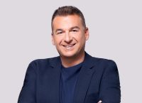 Γιώργος Λιάγκας: «Τις πρώτες μέρες πήγαινα κάθε μέρα πάνω από τον τάφο και μιλούσαμε»