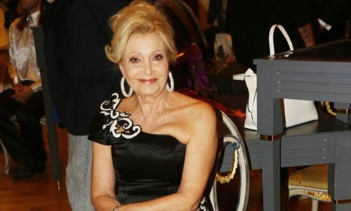 Νέλλη Γκίνη: «Μπήκα τυχαία στα μπουζούκια και ο ιδιοκτήτης έγινε σύζυγός μου»