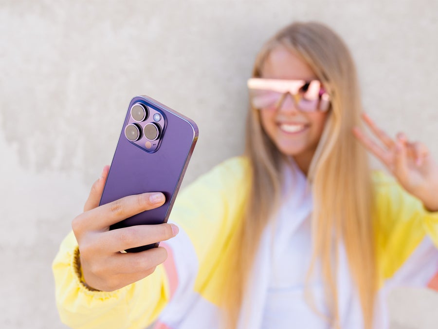 Apple: Η αλλαγή που ήρθε στα iPhones – Πώς θα στέλνετε απευθείας φωτογραφίες και βίντεο