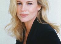 Kim Basinger: Η γυναίκα που άλλαξε τους κινηματογραφικούς κανόνες του παιχνιδιού με μία και μόνο εμφάνιση Kim Basinger: Η γυναίκα που άλλαξε τους κινηματογραφικούς κανόνες του παιχνιδιού με μία και μόνο εμφάνιση