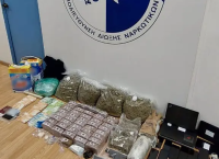Συνελήφθησαν Έλληνες δάσκαλοι ως μέλη οργάνωσης διακίνησης ναρκωτικών Συνελήφθησαν Έλληνες δάσκαλοι ως μέλη οργάνωσης διακίνησης ναρκωτικών