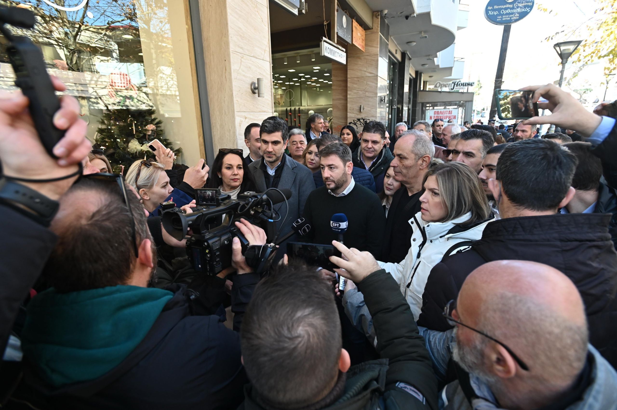 Ανδρουλάκης: Οι πολιτικές επιλογές της κυβέρνησης είναι άδικες και ατελέσφορες