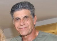 Γιάννης Μπέζος: «Όταν τα ιδρύματα γιγαντώνονται, παρακμάζουν»