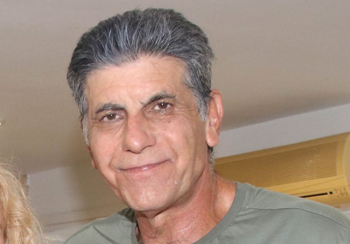 Γιάννης Μπέζος: «Όταν τα ιδρύματα γιγαντώνονται, παρακμάζουν»
