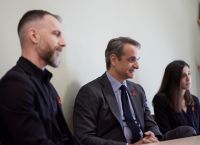 Επίσκεψη Μητσοτάκη στoν σύλλογο οροθετικών Ελλάδος «Θετική Φωνή» Επίσκεψη Μητσοτάκη στoν σύλλογο οροθετικών Ελλάδος «Θετική Φωνή»