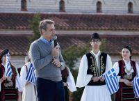 Balkan Insight: Ιστορική επίσκεψη του κ. Μητσοτάκη στην Αλβανία