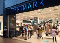 Primark: Την ελληνική αγορά φαίνεται να… γλυκοκοιτάζει